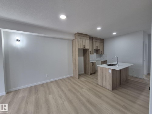 6379 King Wynd, Edmonton, AB - Indoor