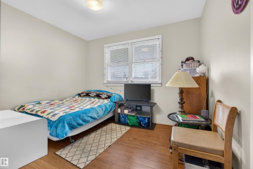 13631 119 Avenue, Edmonton, AB - Indoor Photo Showing Bedroom