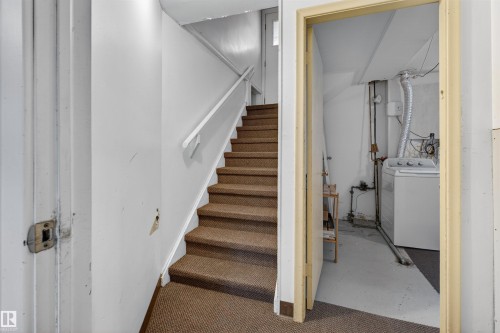 13631 119 Avenue, Edmonton, AB - Indoor Photo Showing Other Room