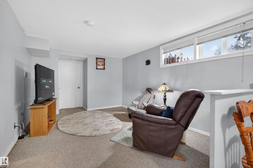 13631 119 Avenue, Edmonton, AB - Indoor Photo Showing Other Room