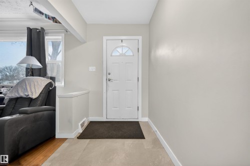 13631 119 Avenue, Edmonton, AB - Indoor Photo Showing Other Room