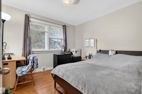 13631 119 Avenue, Edmonton, AB - Indoor Photo Showing Bedroom