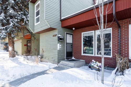 5359 Hill View Crescent, Edmonton, AB - Outdoor