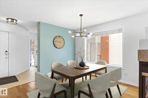 2550 Rabbit Hill Road, Edmonton, AB - Indoor Photo Showing Dining Room
