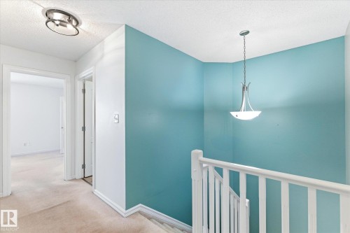 2550 Rabbit Hill Road, Edmonton, AB - Indoor Photo Showing Other Room