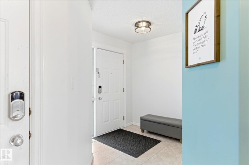 2550 Rabbit Hill Road, Edmonton, AB - Indoor Photo Showing Other Room