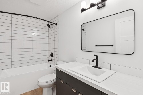 323 Avena Link, Leduc, AB - Indoor Photo Showing Bathroom