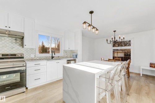 2404 80 Street, Edmonton, AB - Indoor Photo Showing Other Room