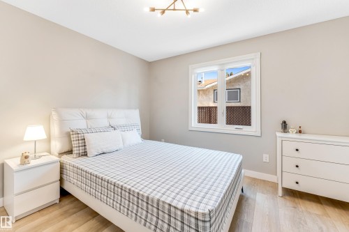 2404 80 Street, Edmonton, AB - Indoor Photo Showing Bedroom