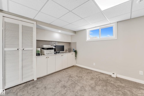 2404 80 Street, Edmonton, AB - Indoor