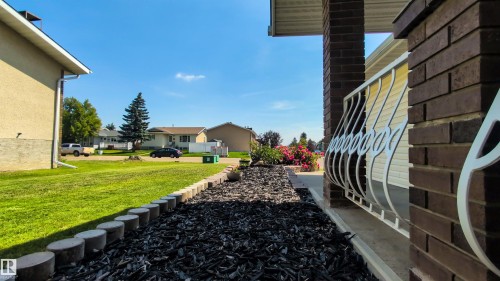 2404 80 Street, Edmonton, AB - Outdoor