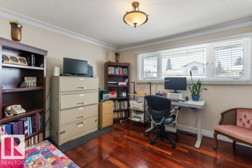 25 Mount Royal Drive, St. Albert, AB - Indoor Photo Showing Office