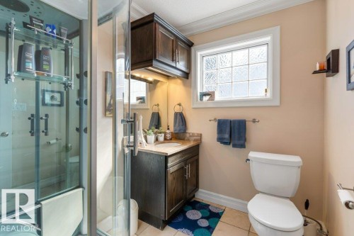 25 Mount Royal Drive, St. Albert, AB - Indoor Photo Showing Bathroom