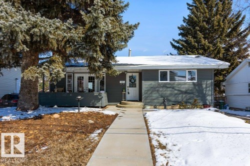 25 Mount Royal Drive, St. Albert, AB - Outdoor With Facade