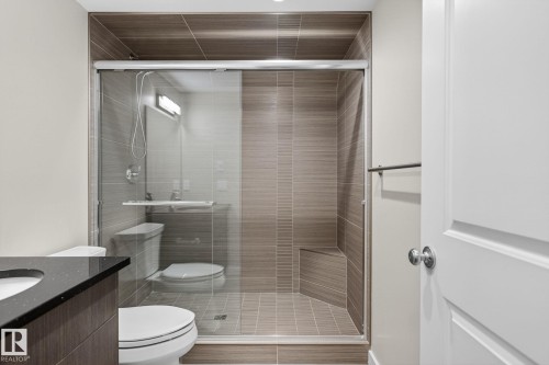 20620 131 Avenue, Edmonton, AB - Indoor Photo Showing Bathroom