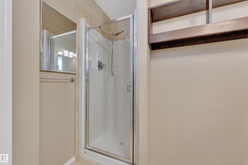 6017 213 Street, Edmonton, AB - Indoor Photo Showing Bathroom