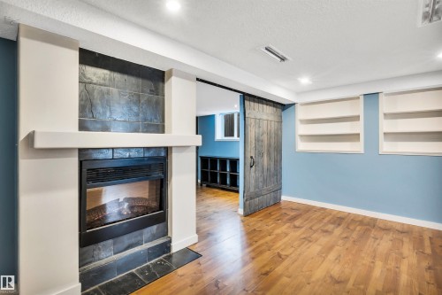 322 Wild Rose Way, Edmonton, AB - Indoor With Fireplace