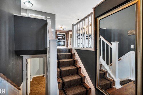 322 Wild Rose Way, Edmonton, AB - Indoor Photo Showing Other Room