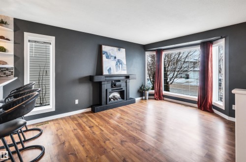 322 Wild Rose Way, Edmonton, AB - Indoor Photo Showing Living Room With Fireplace
