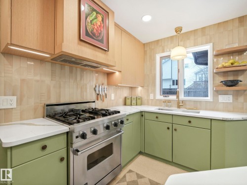 5609 56A Street, Beaumont, AB - Indoor Photo Showing Kitchen