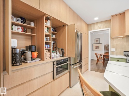 5609 56A Street, Beaumont, AB - Indoor Photo Showing Kitchen