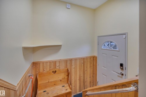 8649 27 Avenue, Edmonton, AB - Indoor Photo Showing Other Room