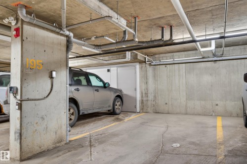 404 5370 Chappelle Road, Edmonton, AB - Indoor Photo Showing Garage