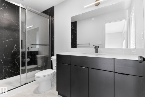 107 Garneau Gate, Spruce Grove, AB - Indoor Photo Showing Bathroom