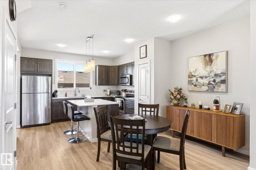 1208 Rosenthal Boulevard, Edmonton, AB - Indoor