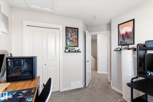 1208 Rosenthal Boulevard, Edmonton, AB - Indoor