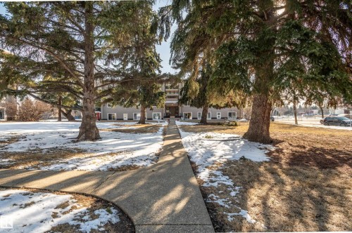 12 6805 112 Street, Edmonton, AB - Outdoor With View