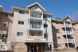 413 17467 98A Avenue NW  Edmonton, AB T5T 6E9