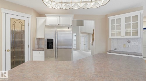 1007 Ormsby Crescent, Edmonton, AB - Indoor Photo Showing Other Room