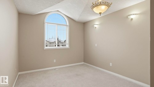 1007 Ormsby Crescent, Edmonton, AB - Indoor Photo Showing Other Room