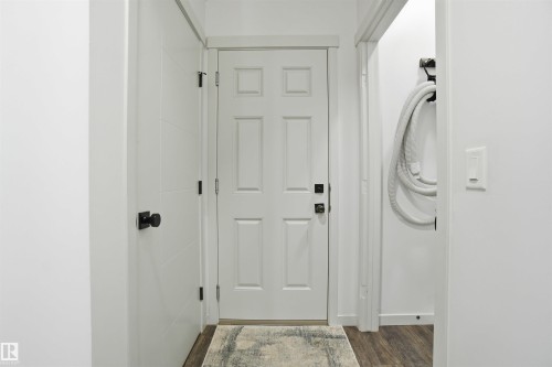 3420 Checknita Terrace, Edmonton, AB - Indoor Photo Showing Other Room