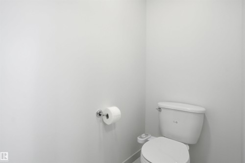 3420 Checknita Terrace, Edmonton, AB - Indoor Photo Showing Bathroom