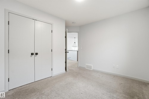 3420 Checknita Terrace, Edmonton, AB - Indoor Photo Showing Other Room