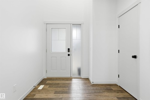 3420 Checknita Terrace, Edmonton, AB - Indoor Photo Showing Other Room