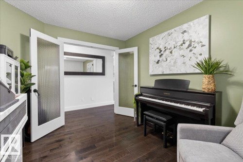 8132 16A Avenue, Edmonton, AB - Indoor Photo Showing Other Room