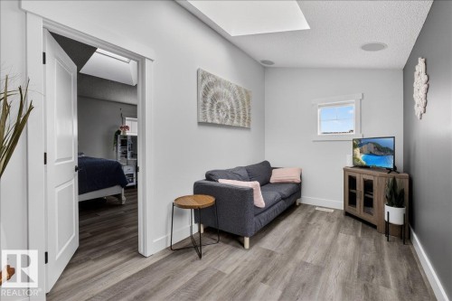 8132 16A Avenue, Edmonton, AB - Indoor