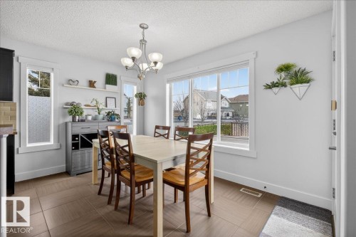 8132 16A Avenue, Edmonton, AB - Indoor Photo Showing Dining Room