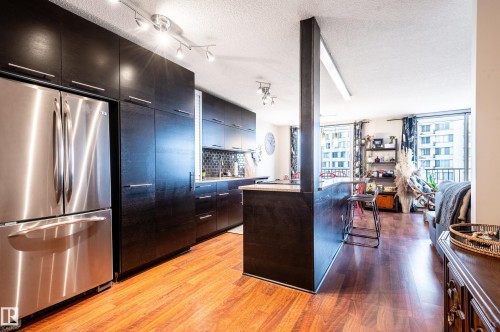 706 10135 Saskatchewan Drive, Edmonton, AB - Indoor Photo Showing Other Room