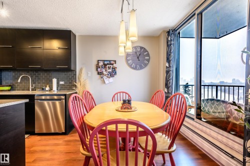 706 10135 Saskatchewan Drive, Edmonton, AB - Indoor Photo Showing Dining Room