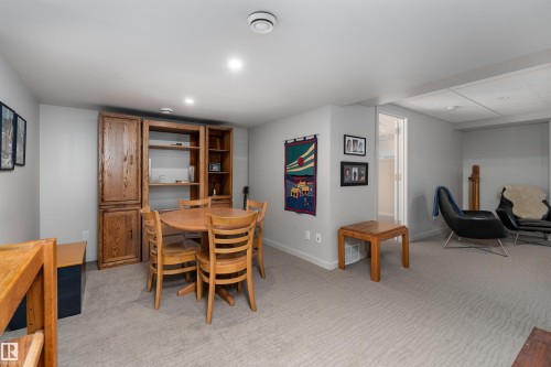 9715 141 Street Nw, Edmonton, AB - Indoor