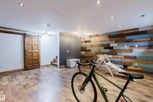 6825 Cardinal Link Link, Edmonton, AB - Indoor Photo Showing Other Room