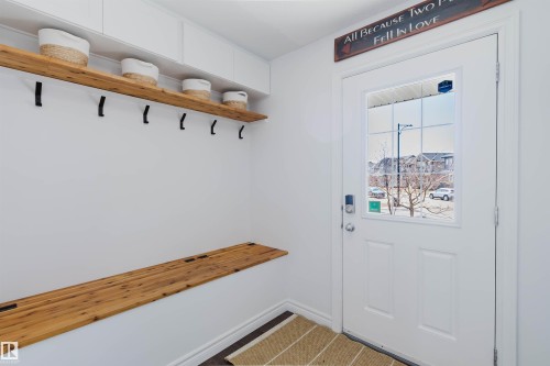 6825 Cardinal Link Link, Edmonton, AB - Indoor Photo Showing Other Room