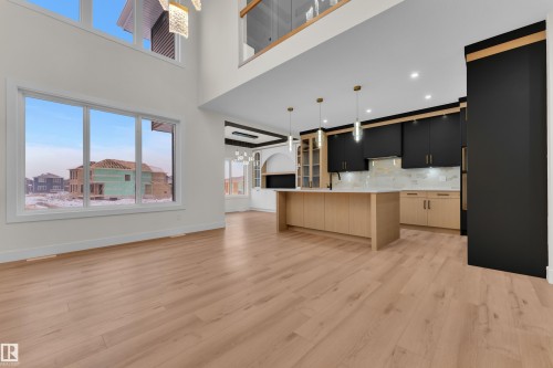 8450 Mayday Link, Edmonton, AB - Indoor Photo Showing Kitchen