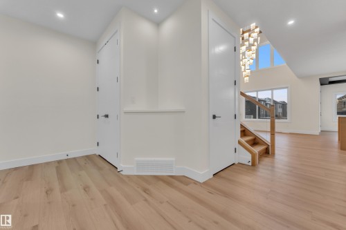 8450 Mayday Link, Edmonton, AB - Indoor Photo Showing Other Room