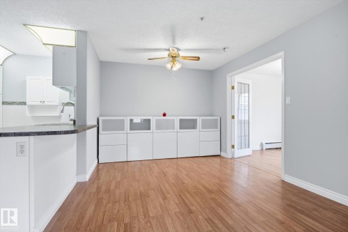 126 10511 42 Avenue, Edmonton, AB - Indoor Photo Showing Other Room