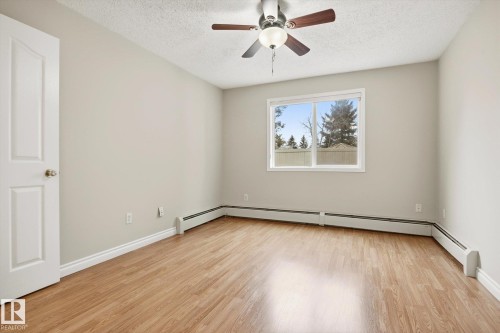 126 10511 42 Avenue, Edmonton, AB - Indoor Photo Showing Other Room